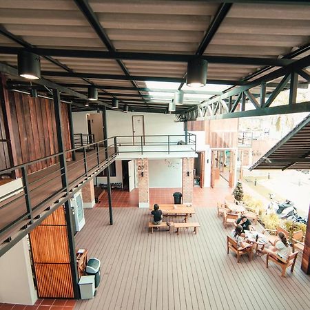 Sylvis Hostel Chiangmai Chiang Mai Bagian luar foto