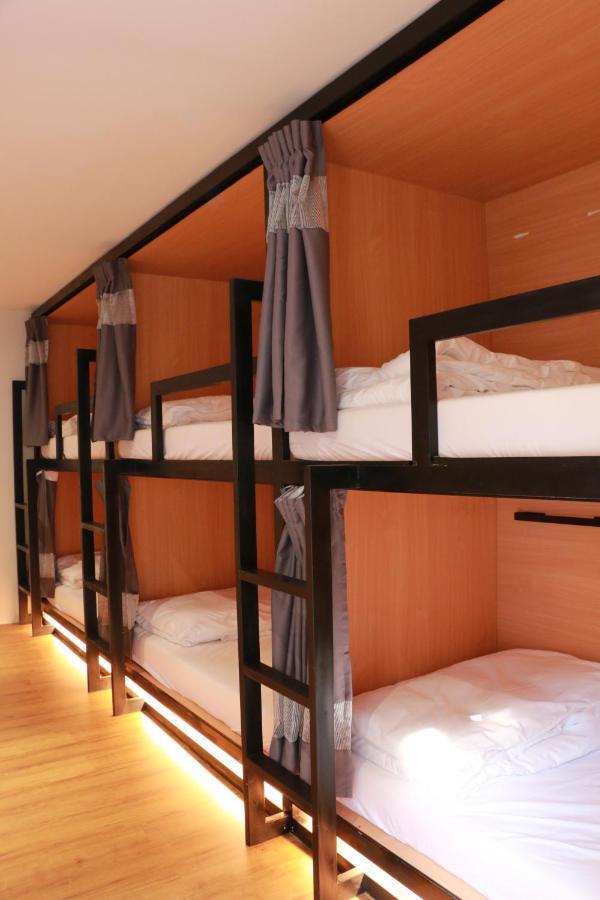 Sylvis Hostel Chiangmai Chiang Mai Bagian luar foto